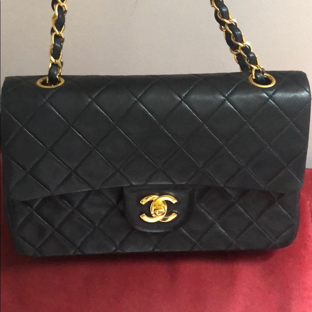 CHANEL 2.55 Lambskin 9 quilted black Gold Plated